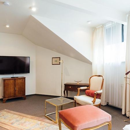 Das Kleine Hotel In Ruhiger Stadtlage Wiesbaden Ngoại thất bức ảnh