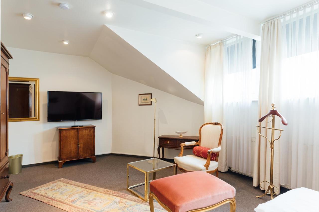 Das Kleine Hotel In Ruhiger Stadtlage Wiesbaden Ngoại thất bức ảnh