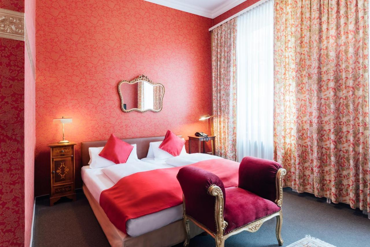 Das Kleine Hotel In Ruhiger Stadtlage Wiesbaden Ngoại thất bức ảnh