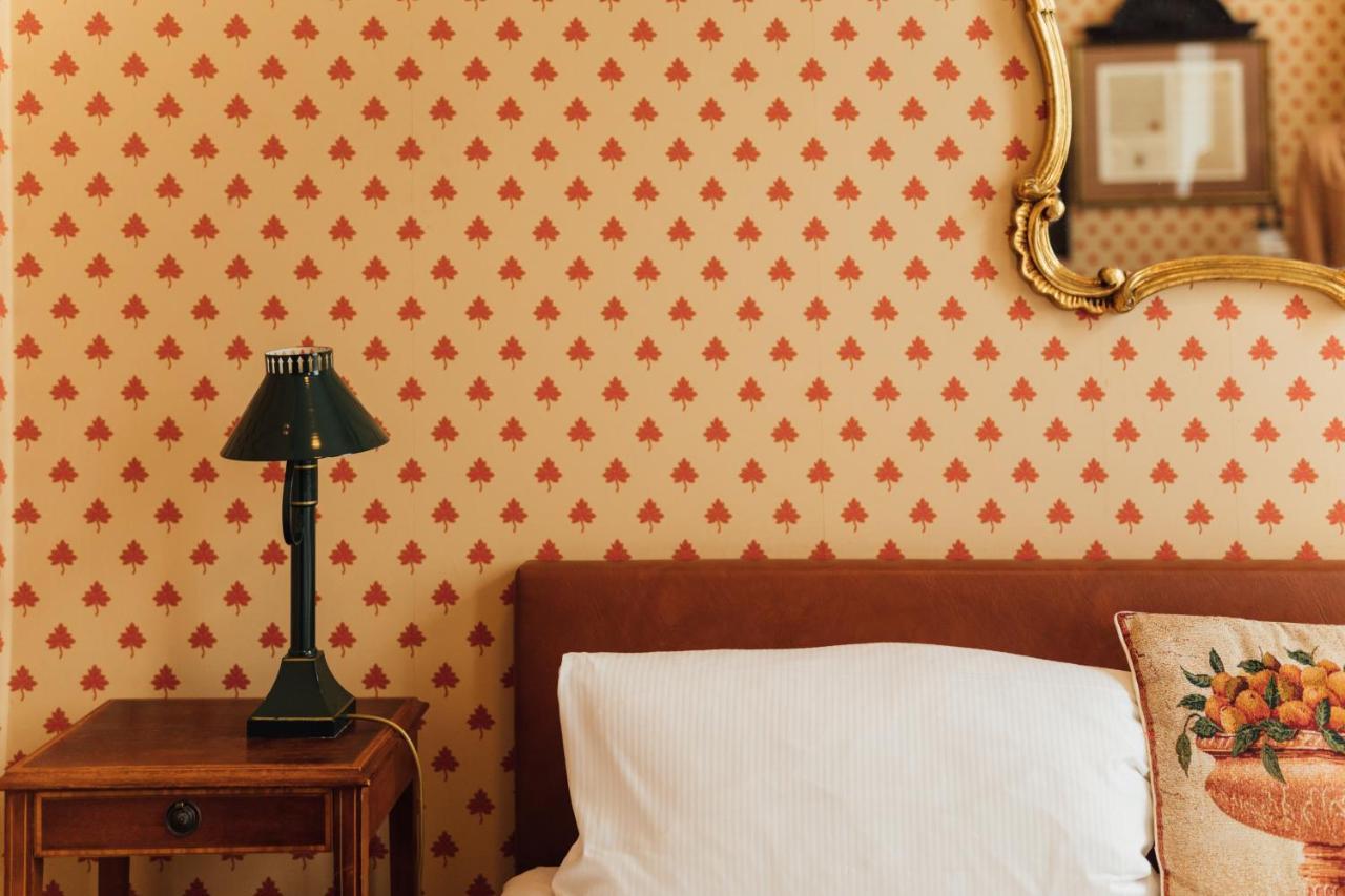 Das Kleine Hotel In Ruhiger Stadtlage Wiesbaden Ngoại thất bức ảnh